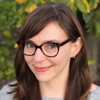 Elizabeth Hennessy headshot