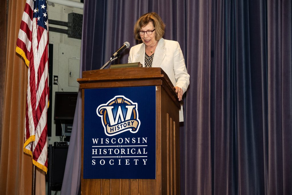 Professor Mary Lou Roberts delivers the commencement address.